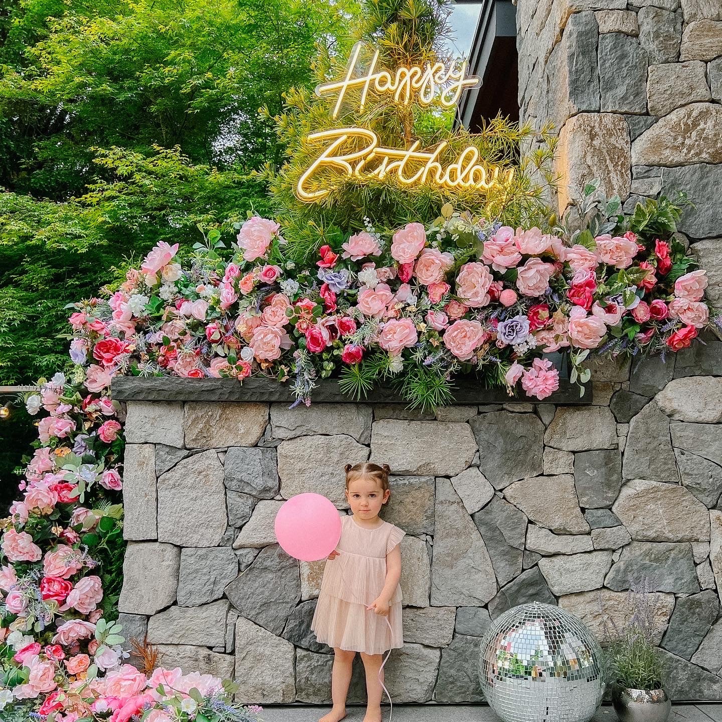 HAPPY BIRTHDAY NEON SIGN RENTAL — LED NEON SIGN