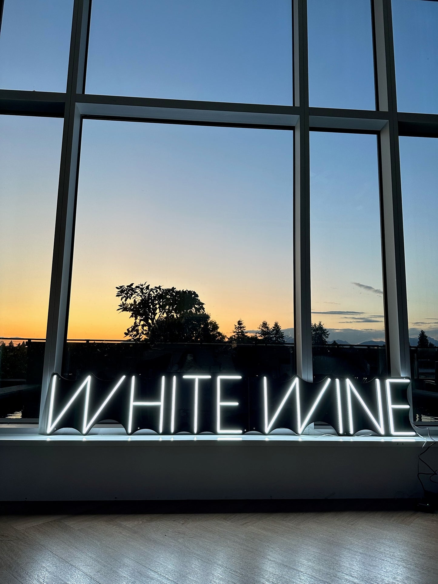 white-wine-neon-sign