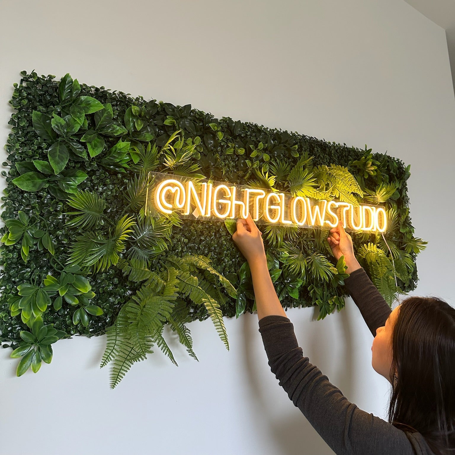 Artificial Grass Wall Panels – Premium Green Wall Decor for Indoor & Outdoor Use Nightglow Studio