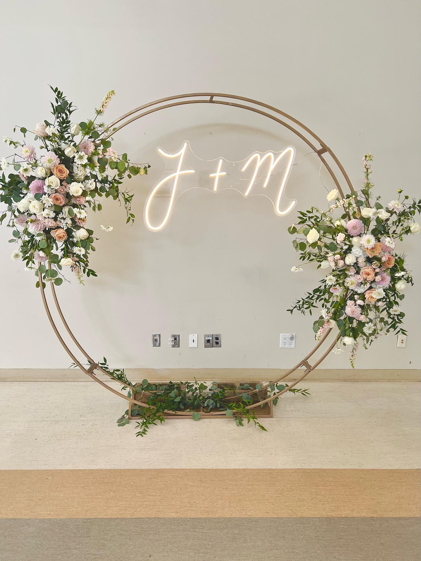 INITIALS NEON SIGN — LED NEON SIGN